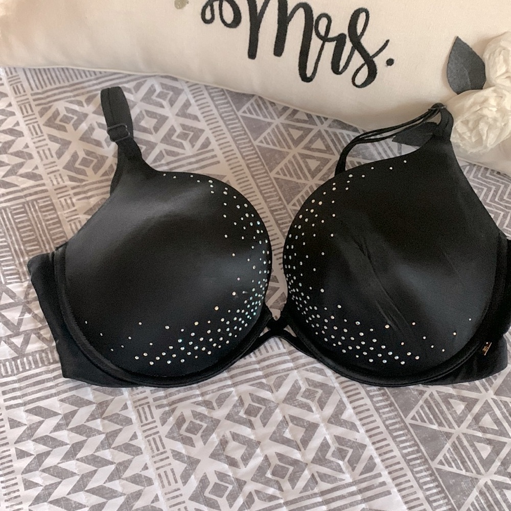 Victoria’s Secret Very Sexy Push Up Bra